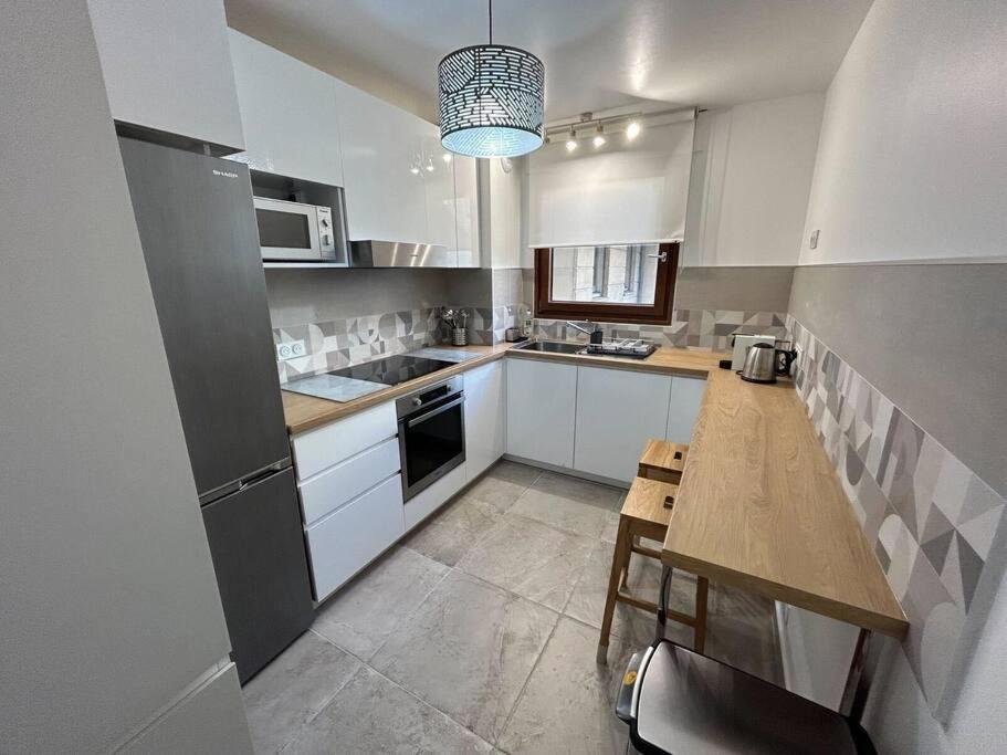 Splendid 92M2 Renovated, 4 Rooms Charenton-le-Pont Bagian luar foto