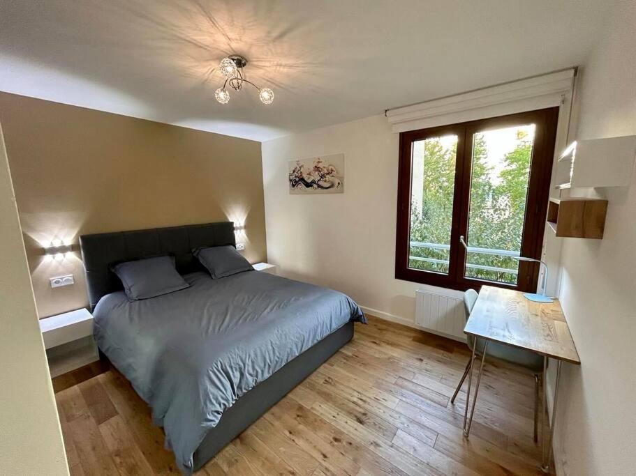 Splendid 92M2 Renovated, 4 Rooms Charenton-le-Pont Bagian luar foto